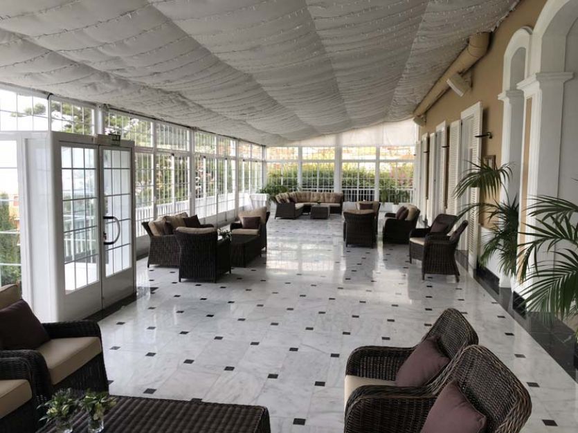 Tenerife localizaciones rodajes cine tv foto amplio sala cuarto de estar veranda terraza cubierta cristaleras 