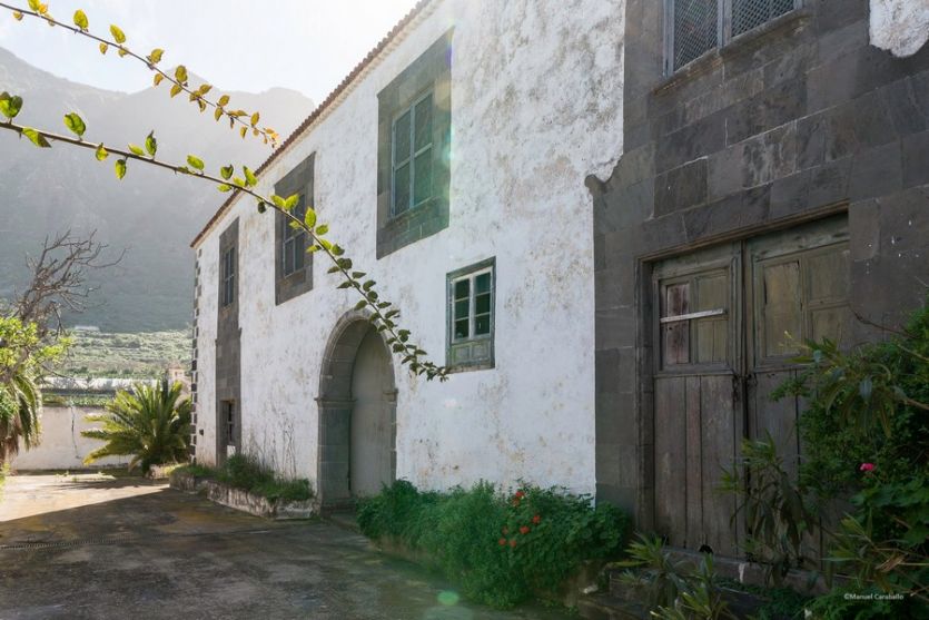Tenerife localizaciones rodajes cine tv foto finca anexo dependencia almacén descuidado abandonado agrícola rural 1970s finca platanera América Latina terraza casas
