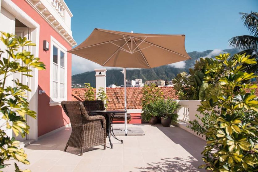 Tenerife localizaciones rodajes cine tv foto azotea terraza elegante clásico tejado tejas balaustradas
