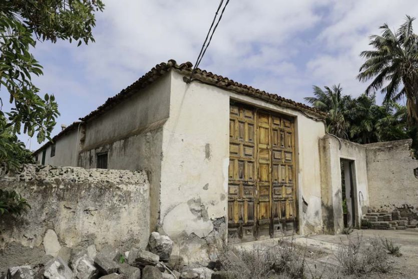 Tenerife localizaciones rodajes cine tv foto puerta verja portón entrada abandonado en ruinas
